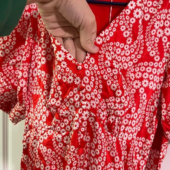 Boden NWT Red Satin Tea Dress- Size 6R - Picture 8 of 11